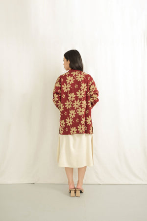
            
                Load image into Gallery viewer, Noir Sur Blanc Flora Lounge Shirt Long Sleeve Maroon / Sand
            
        