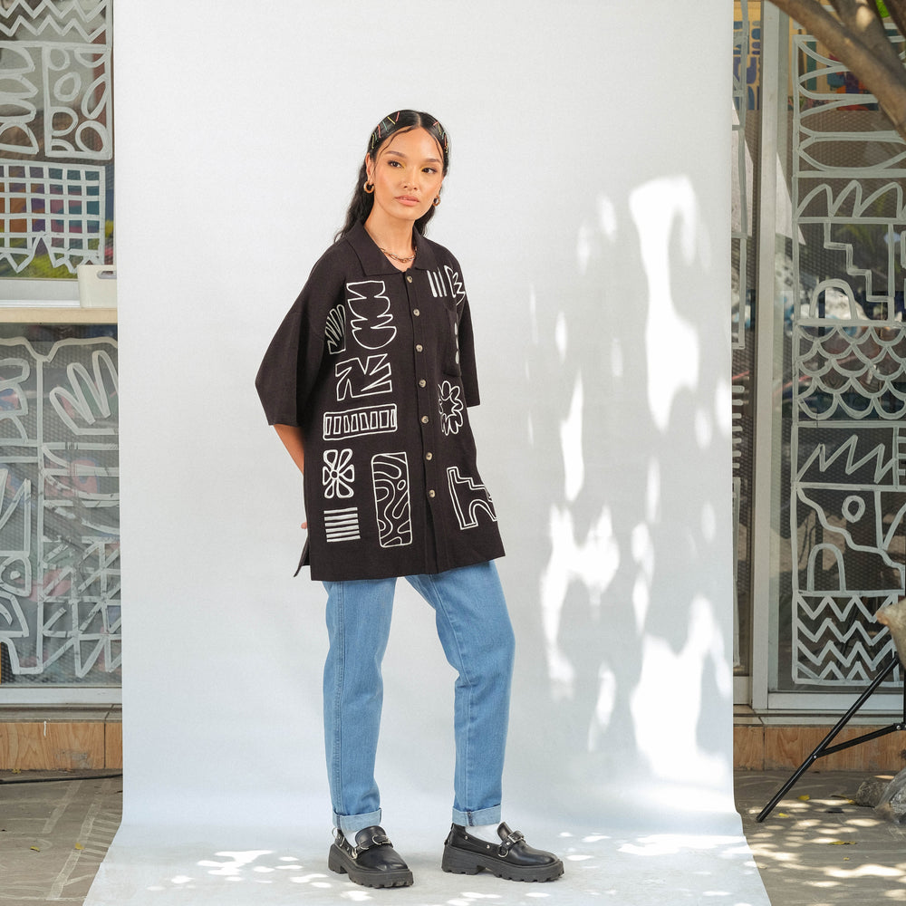 Noir Sur Blanc Popomangun Embroidered Shirt