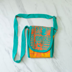 Noir Sur Blanc Popomangun Crossbody Bag Yellow