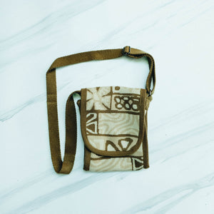 Noir Sur Blanc Popomangun Crossbody Bag Choco