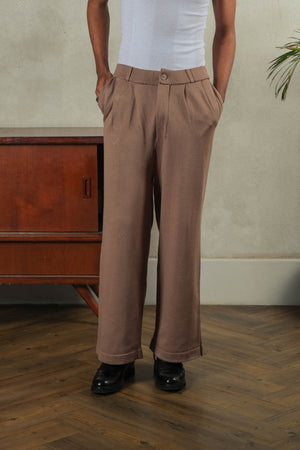 Noir Sur Blanc Men Trousers Mocha