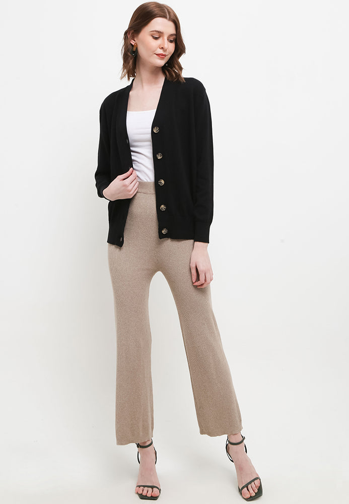 
            
                Load image into Gallery viewer, Eiko Cardigan Black
            
        
