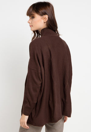 
            
                Load image into Gallery viewer, RED PONCHO Brown Coffe
            
        