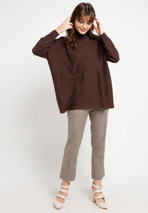 
            
                Load image into Gallery viewer, RED PONCHO Brown Coffe
            
        